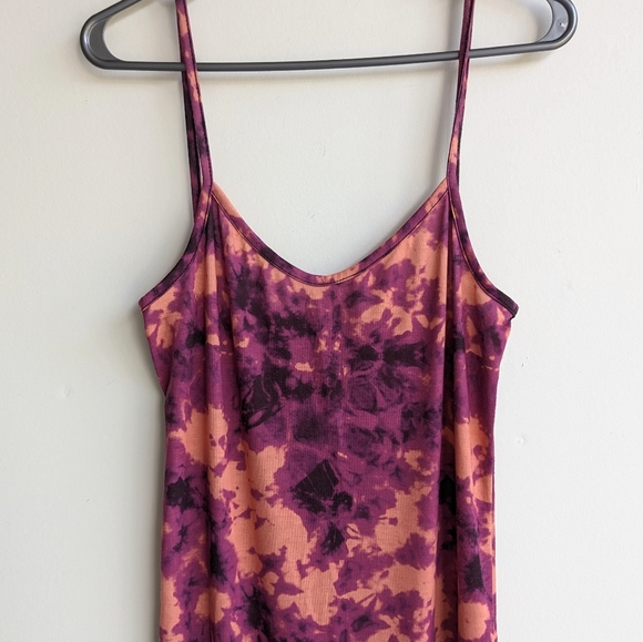 PrettyLittleThing tie dye midi dress - Picture 2 of 5